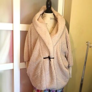 Soft Sherpa Ivory Coat w/Sherpa Lined Pockets